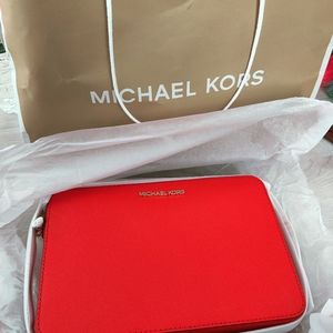 Michael Kors Jet Set Bag